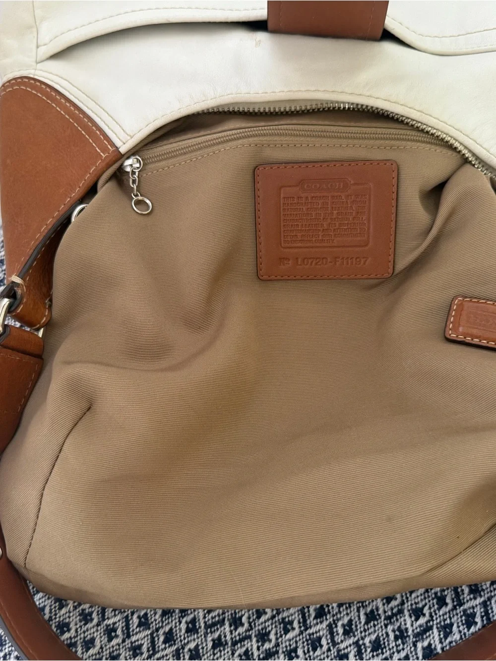 Vintage Coach Hamilton Soho Hobo Bag White Leather Silver Buckle F11197 Y2K